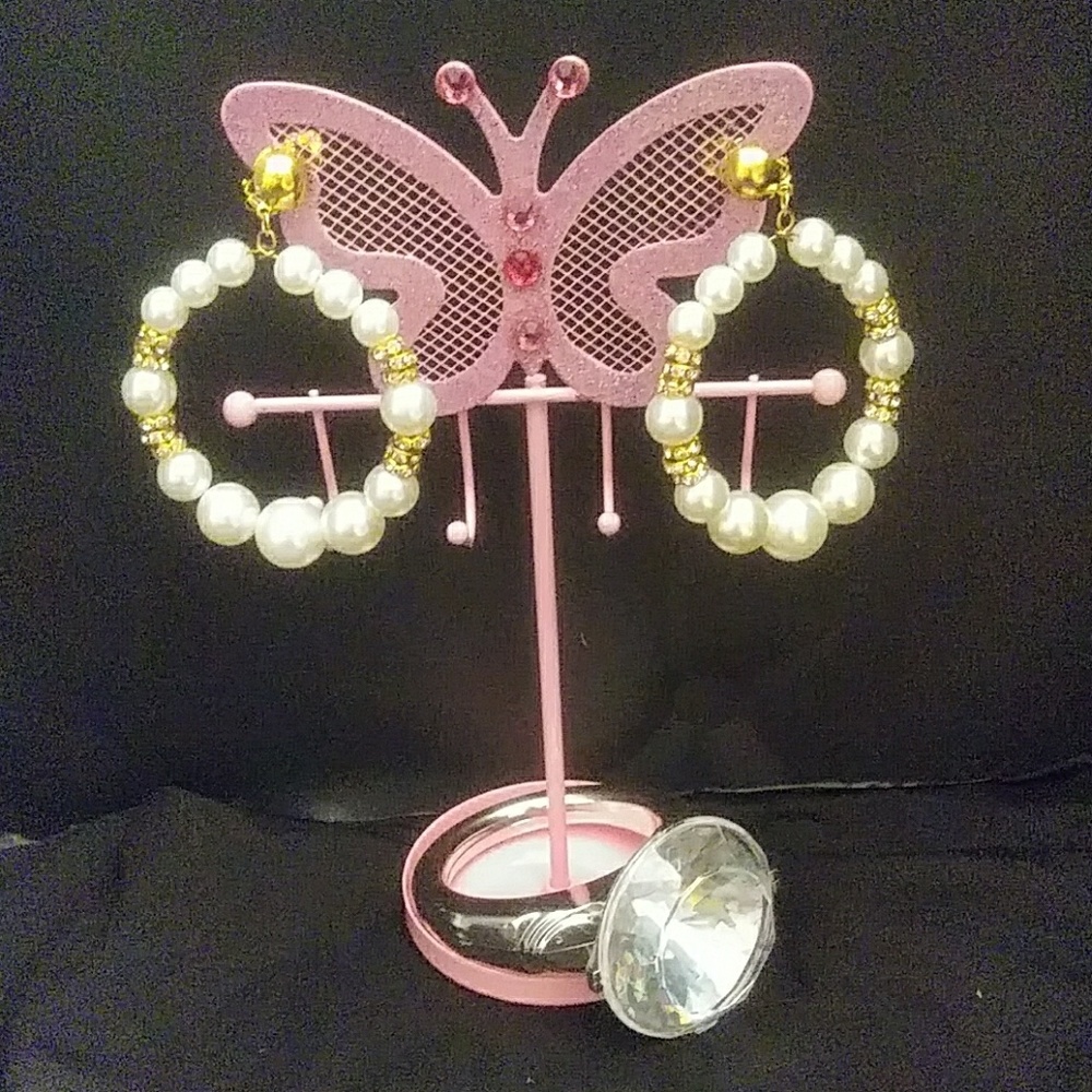 Clip on earrings